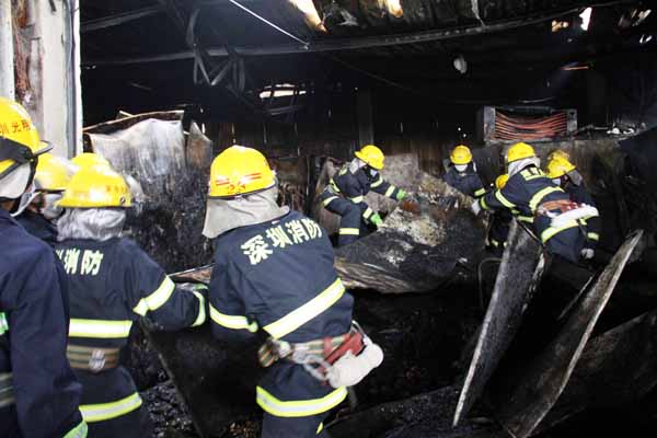 Shenzhen market fire kills 16