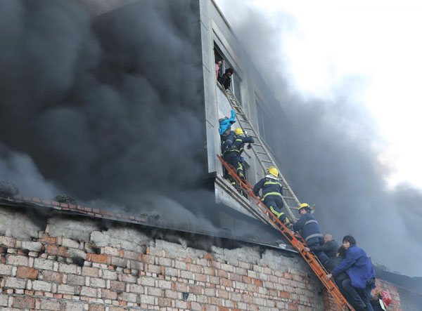 Factory owners detained over deadly E China fire