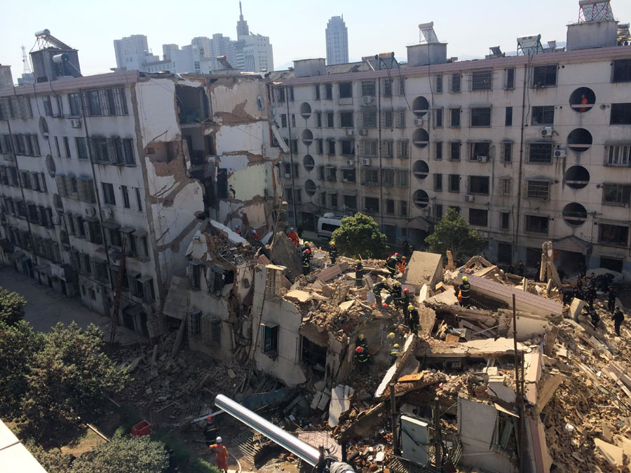 Building collapse kills one in E. China