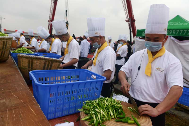 Fried up: Chili pork bonanza in Central China