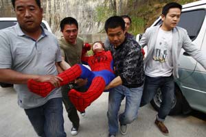 Towers toppled in NE China