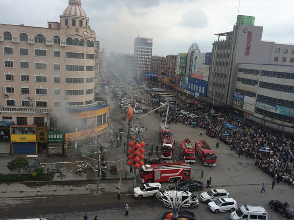 Policemen injured in NE China restaurant blast