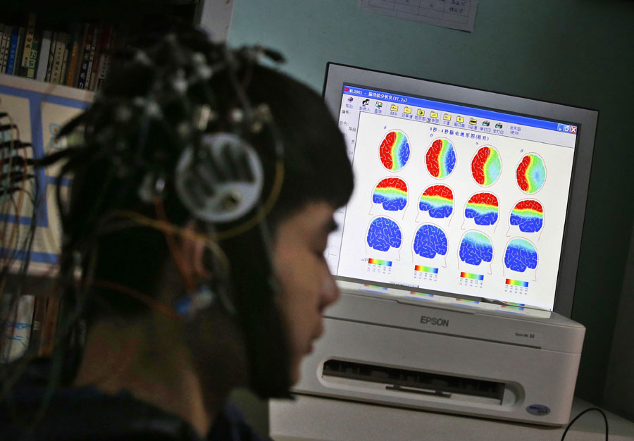 Chinese teens battling Internet addiction