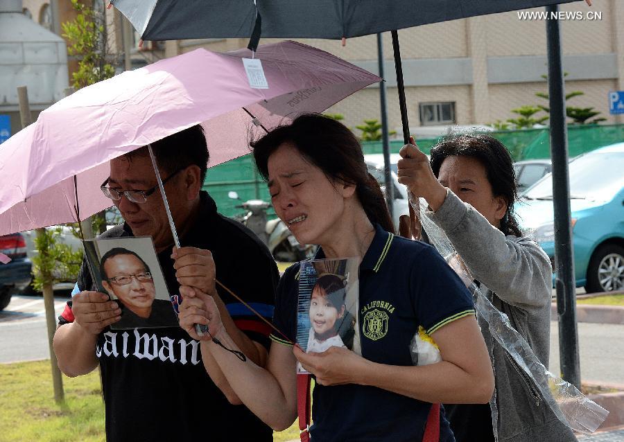 Memorial service held for Taiwan plane crash victims