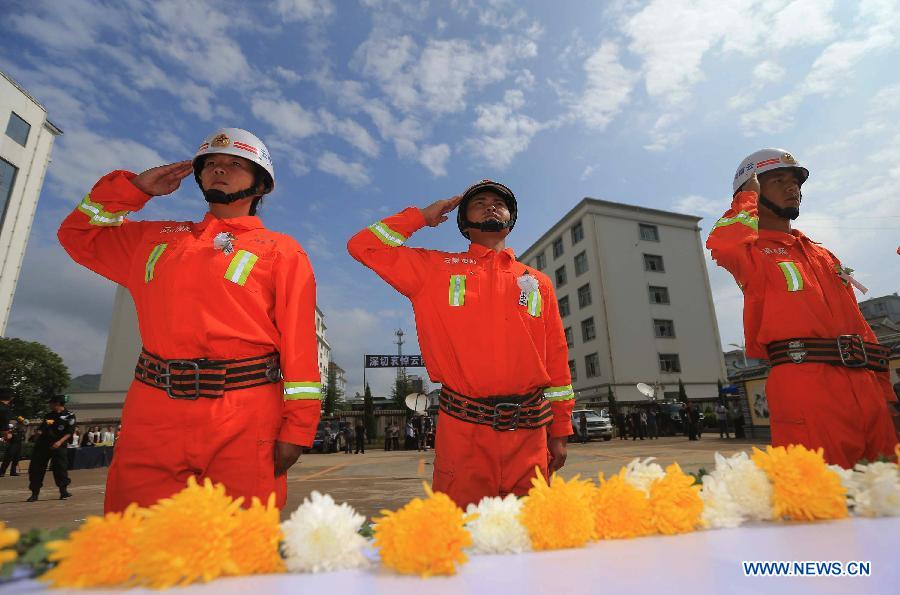 SW China mourns quake victims