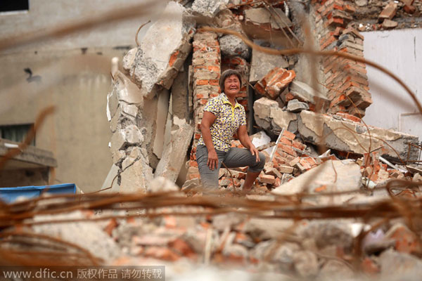 Stubborn tenant's home destroyed in Henan