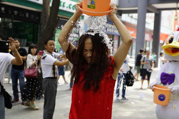 Brrrrr: Ice Bucket Challenge grips Beijing