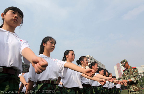 First-year students undergo military training in SW China