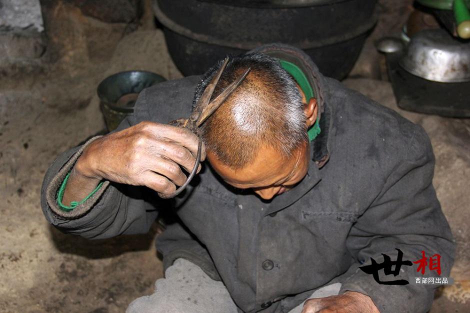 Reclusive old men in Qinling Mountains