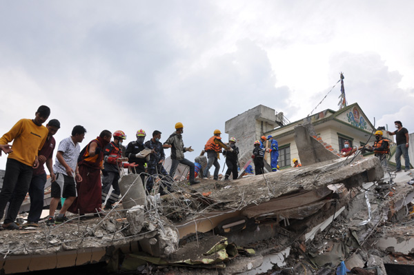 Chinese rescuers in Kathmandu for relief work