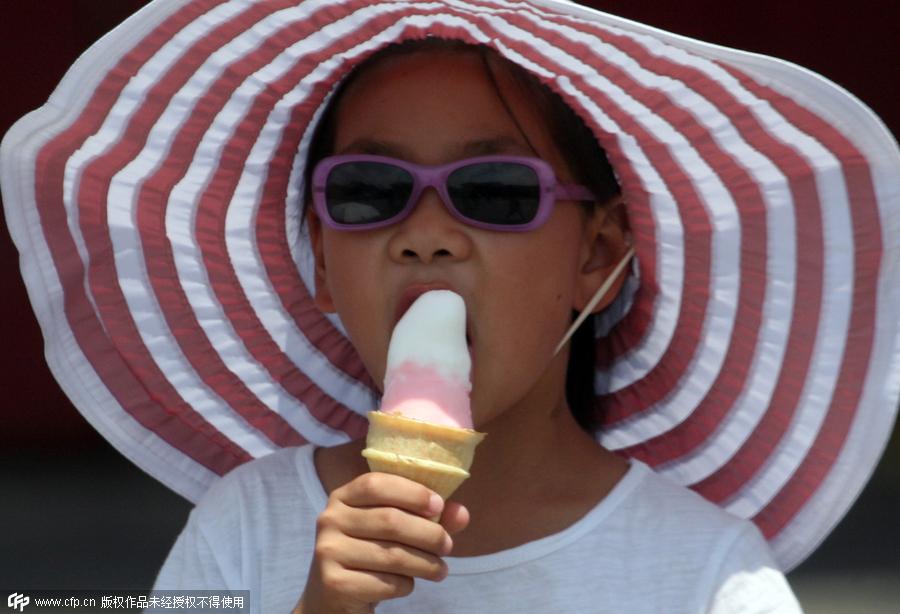 Heat wave sizzles across China