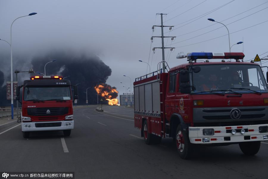 Fire engulfs petrochemical plant in Shandong