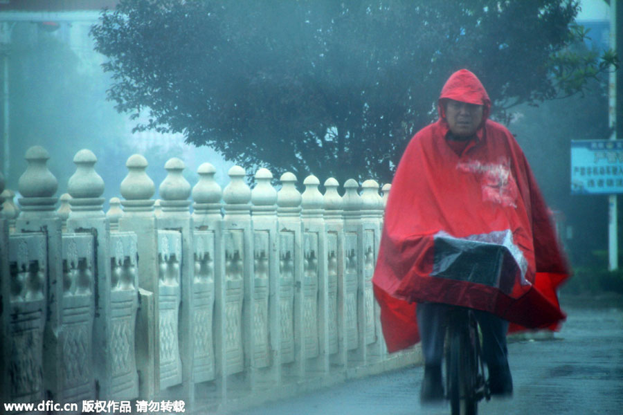 Thunderstorms to hit central, south China