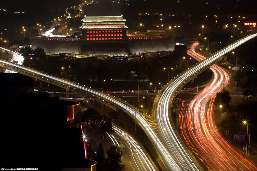 Photographer captures different shades of Beijing's nights