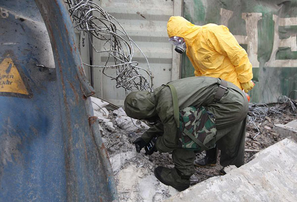 Dead fish surface near Tianjin blast site