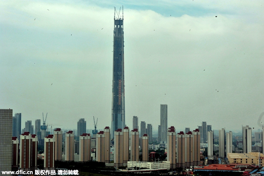 World's second tallest building capped in Tianjin