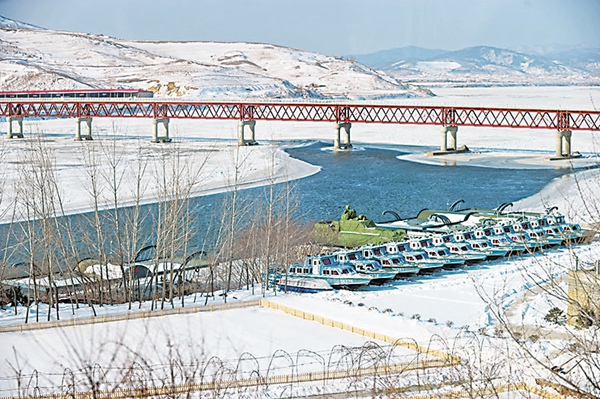 High-speed rail linking borders of DPRK and Russia starts operation