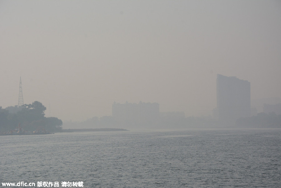 Smog, haze envelops many Chinese cities