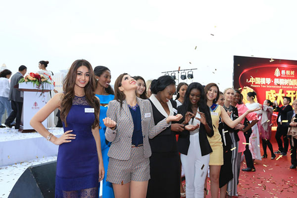 Miss World beauties add glamour to Hengqin project