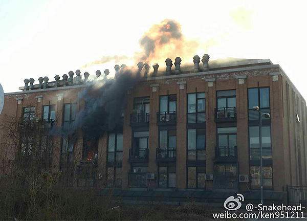 Lab explosion kills one on Tsinghua University campus