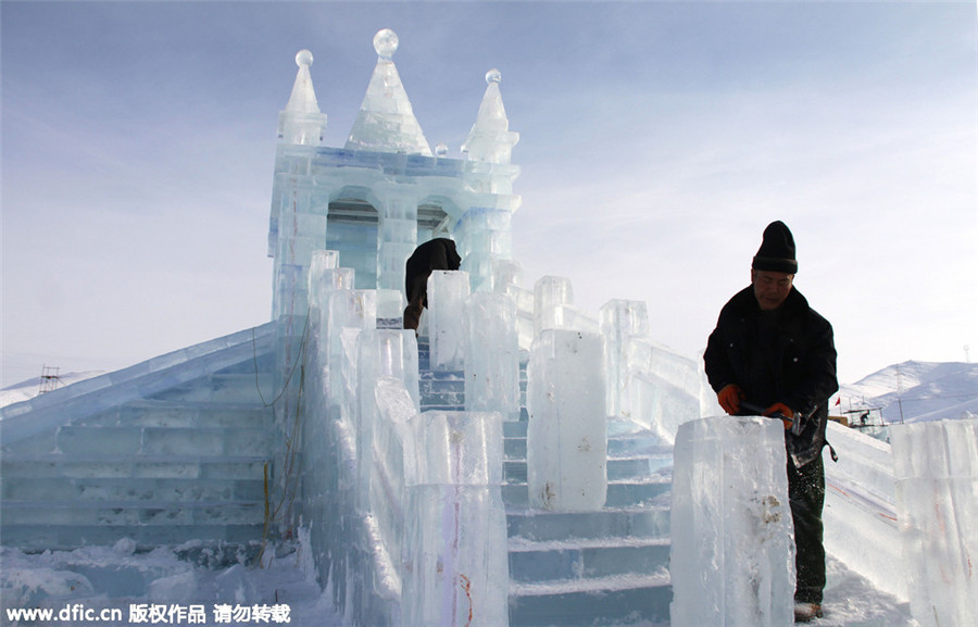 'Belt and Road Initiative' ice sculptures on display in Xinjiang