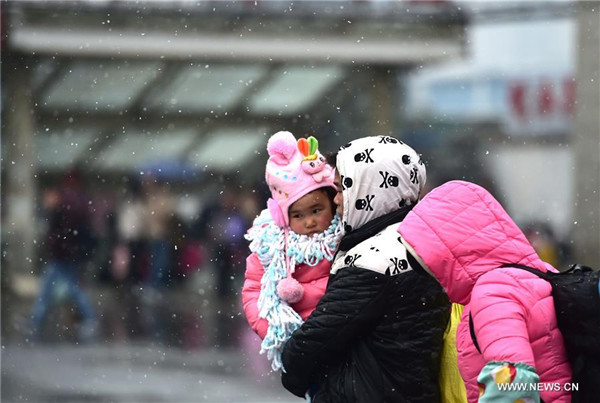 Railway transportation sees travel peak as Spring Festival draws near