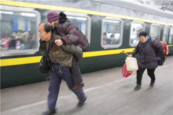 Ten most heartwarming stories about Spring Festival Rush