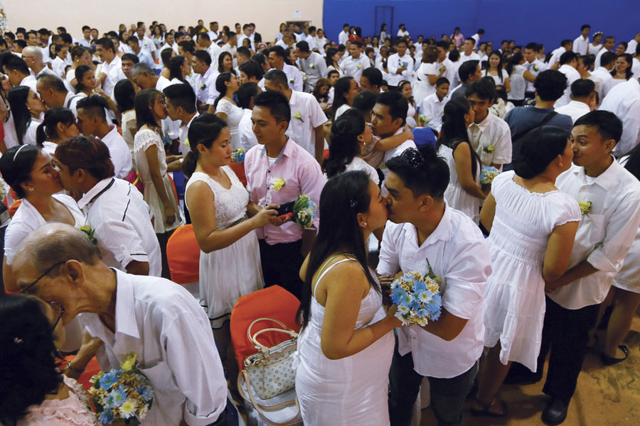 Couples around the world celebrate Valentine's Day