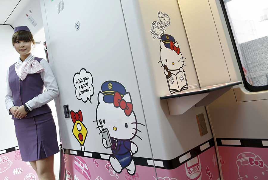 Hello Kitty-themed train unveiled in Taiwan