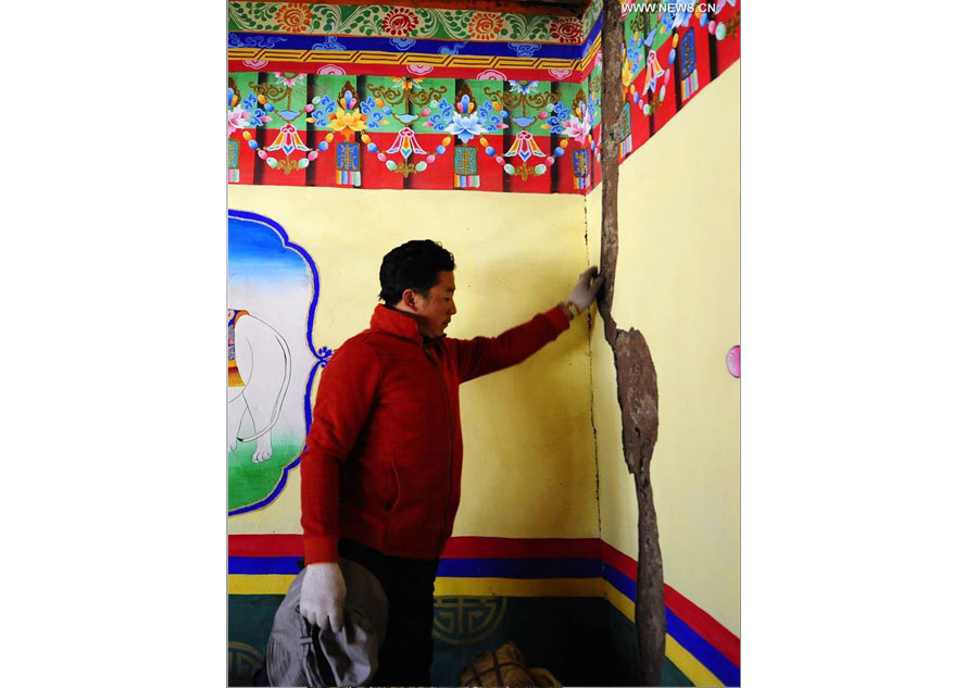 Tibetan village rebuilds after quake