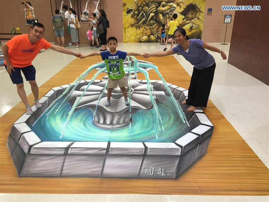 Ten pieces of 3D paintings presented in China's Taiwan