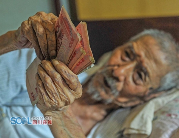 Simple life 'secret' of longevity for Sichuan centenarians