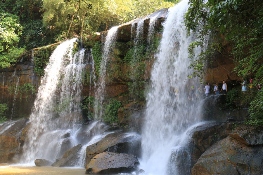 Magnificent view of Sidonggou waterfall