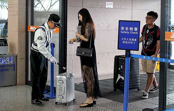 Shanghai's two airports add security