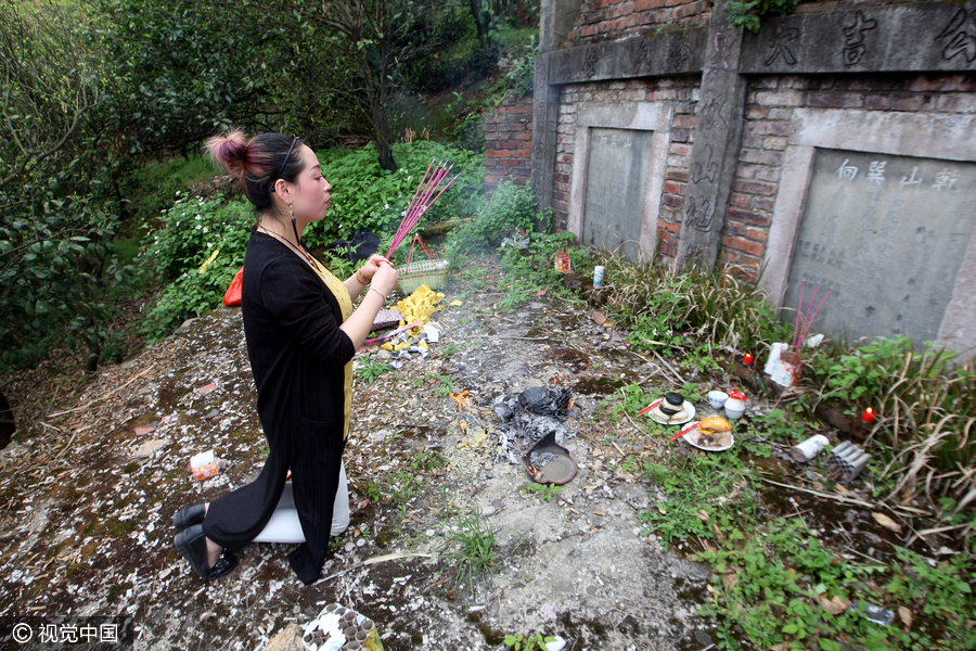 Opera performer who takes her shows to villages