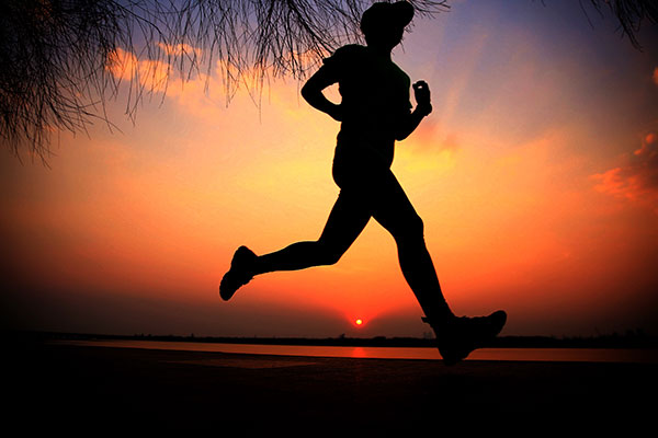 Fast walking tops popular exercise list China Chinadaily .cn