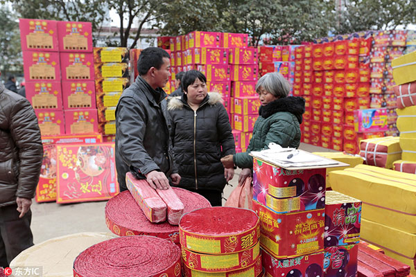 Henan revokes fireworks ban three days after announcement