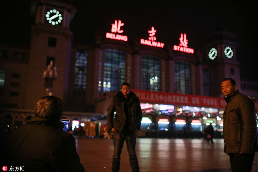 The stories behind those passing through Beijing Railway Station
