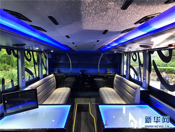 HK launches 1st sightseeing restaurant bus to promote tourism