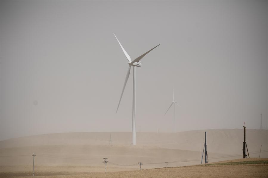 Sandstorm blankets Northwest China's Ningxia