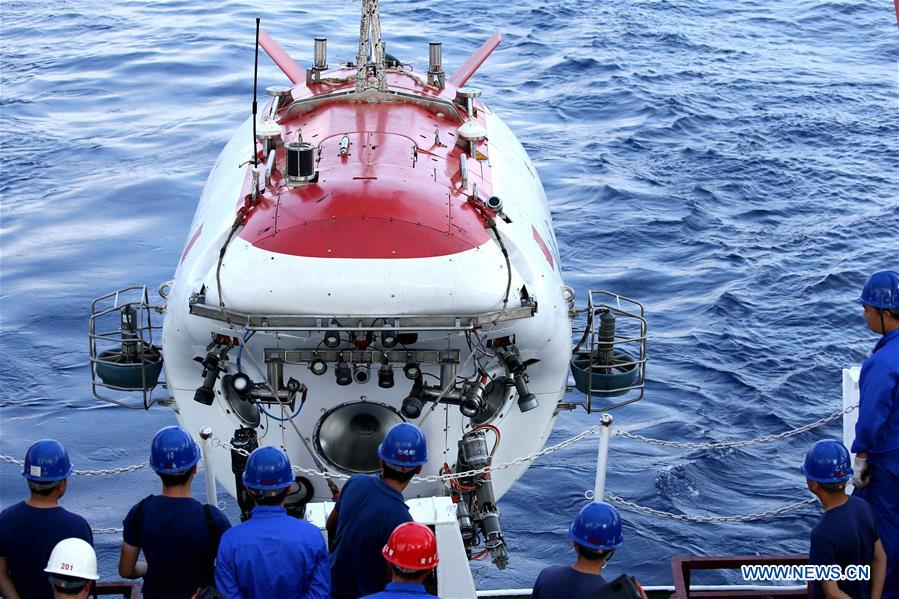 Chinese submersible explores turbidity current in South China Sea