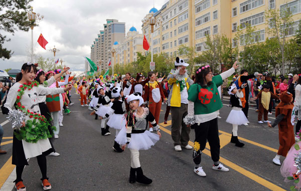 Children's Day celebrated at China-Russia border