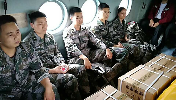Soldiers and medical team arrive at landslide site for rescue operations