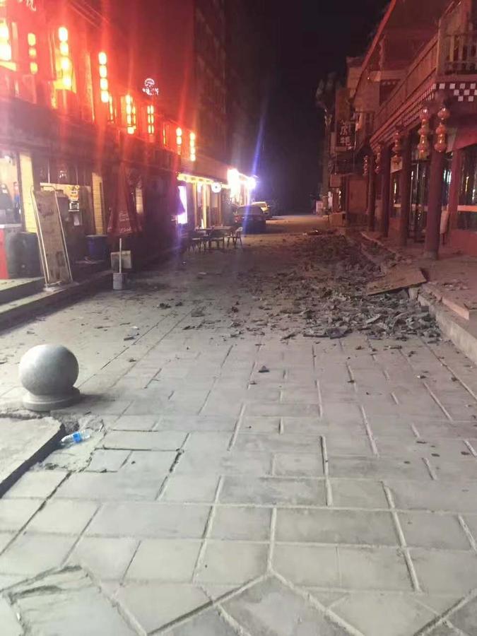 7.0-magnitude quake hits Sichuan
