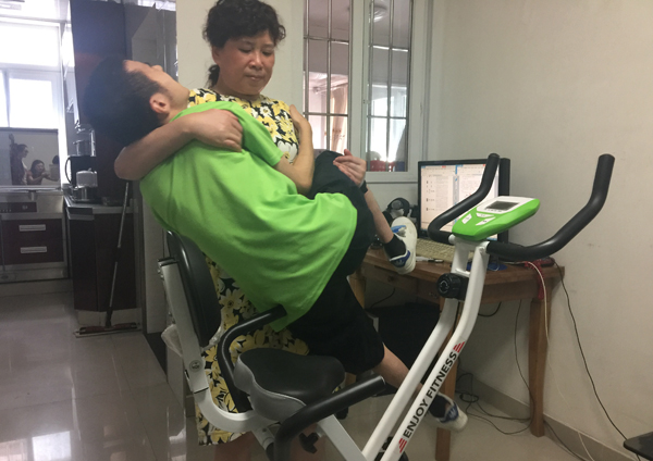 Mom helps disabled son to achieve his dreams