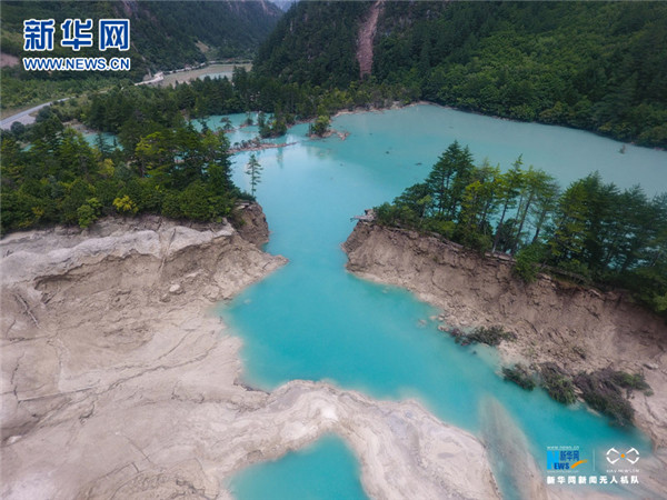 Now and then: Damage to quake-hit area in Sichuan