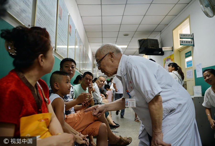 Doctor, 86, devotes life to patients