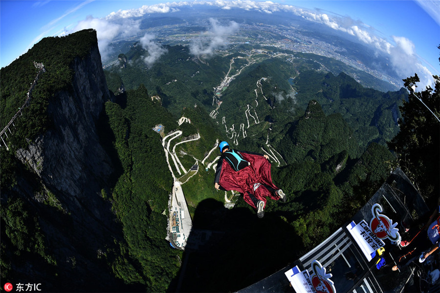 Wingsuit flying championship kicks off in Hunan