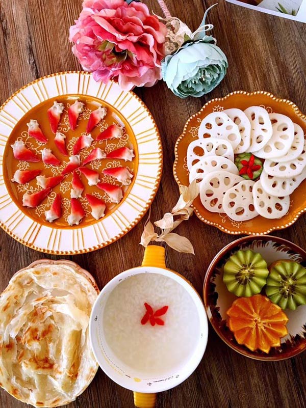 Mother prepares special breakfasts for daughter