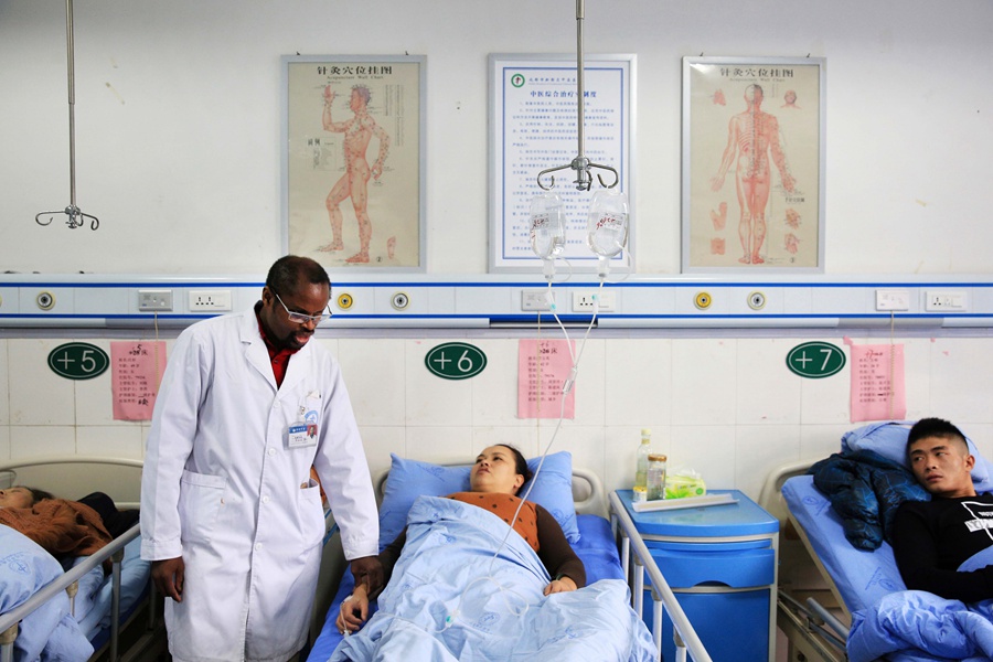 African practices TCM in Chengdu hospital